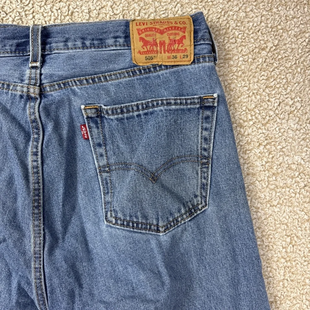 Levi's 505 Regular Fit Jeans 36x29 Men's Blue Medium Wash Straight Leg Denim